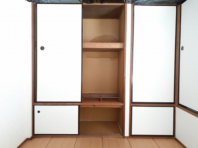 物件内観写真15　(専用の収納スペースです)