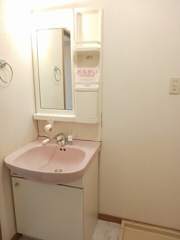 物件内観写真14　(忙しい朝には欠かせない洗面所です)