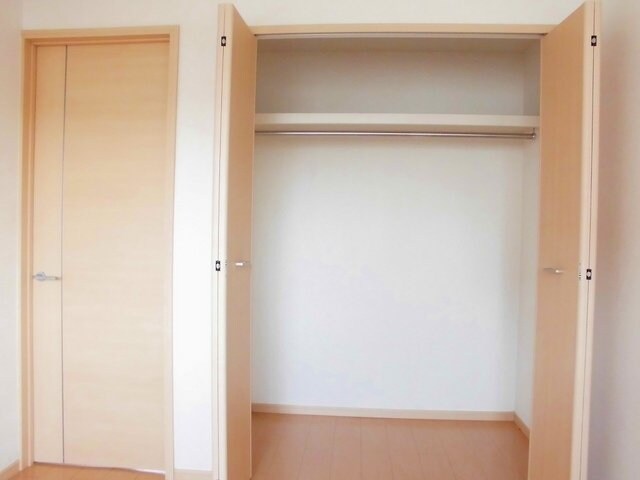 物件内観写真15　(収納のためのスペースです)