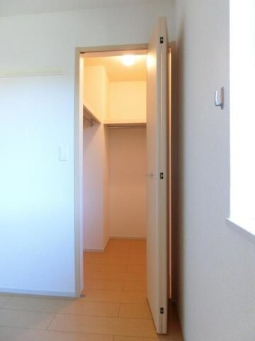 物件内観写真16　(収納のためのスペースです)