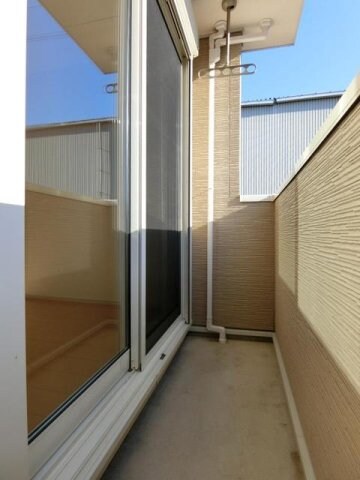 物件内観写真19　(バルコニー付きです)