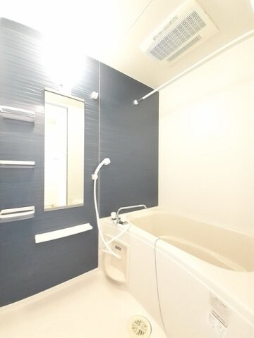 物件内観写真13　(ゆったり過ごせるお風呂です)