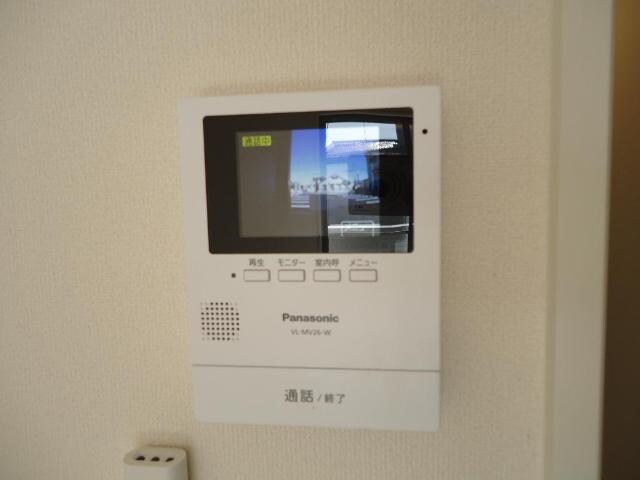 物件内観写真19　(カメラ付インターホン)