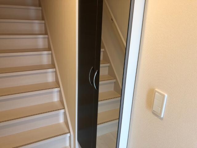 物件内観写真28　(下駄箱)