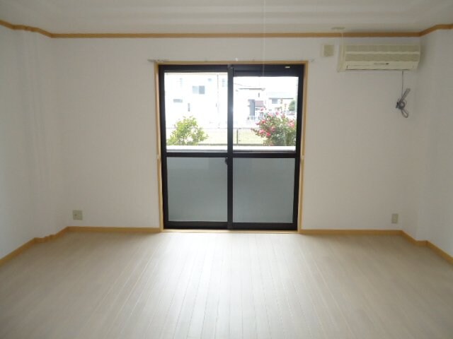 物件内観写真10　(洋室)