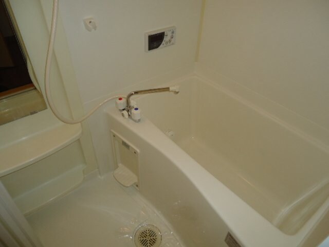 物件内観写真16　(追焚き付バス)