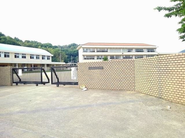 周辺環境(大月小まで1700m)