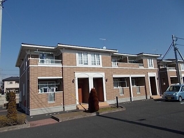 物件外観写真1　(外観もきれいです)