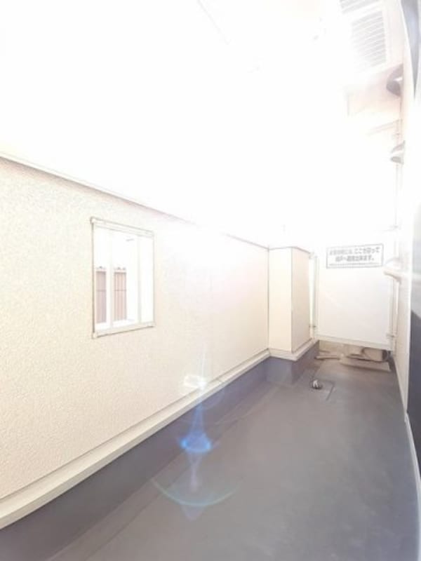 バルコニー(バルコニーがあります)