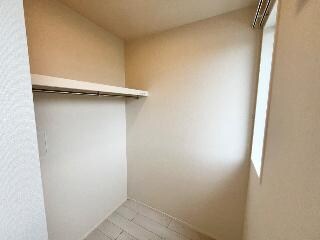 物件内観写真18　(ウォークインクローゼット（イメージ）)