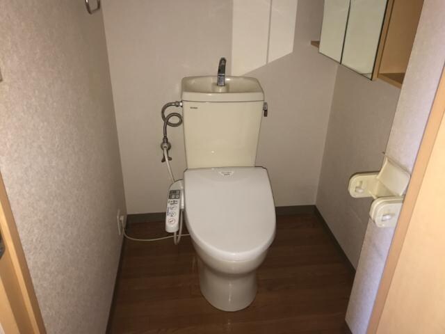 物件内観写真14　(シャワー付トイレ)