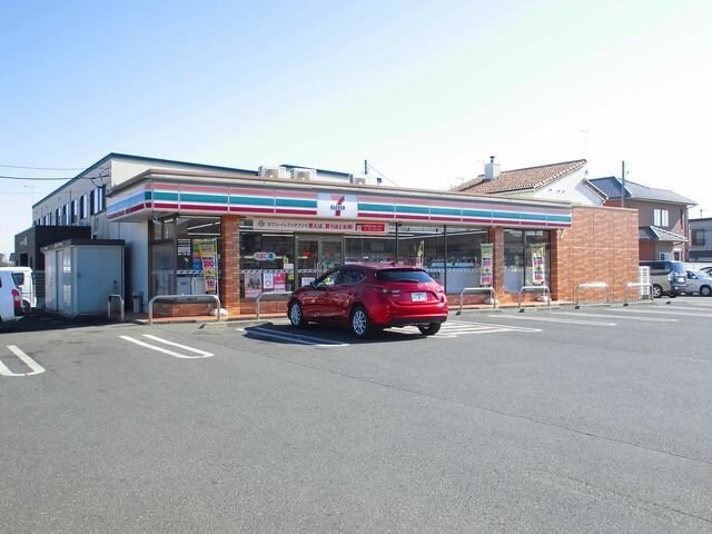 物件外観写真5　(セブンイレブンまで1200m)