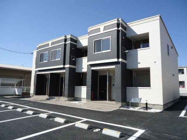 物件外観写真1　(外観写真（昼）)