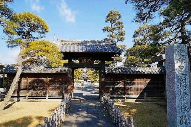 物件外観写真3　(足利学校まで180m)