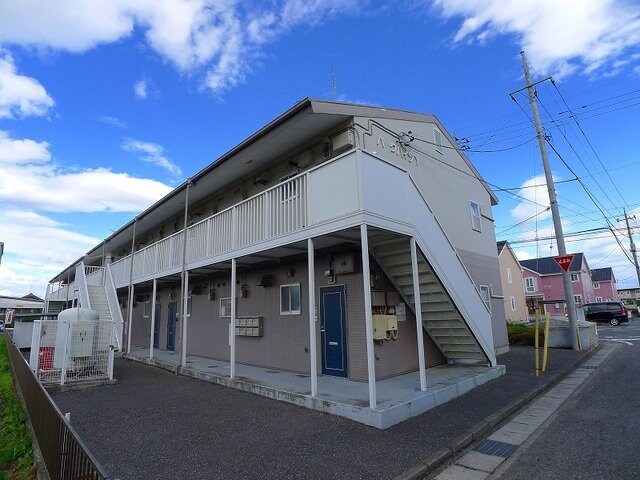 物件外観写真1　(物件の外観です)