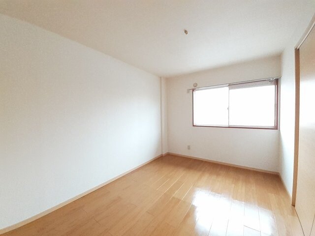 物件内観写真11　(きれいな内装です)