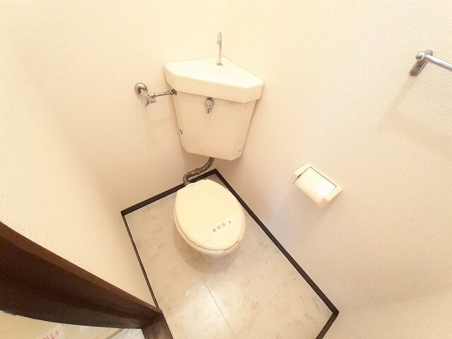 物件内観写真16　(落ち着いたトイレです)