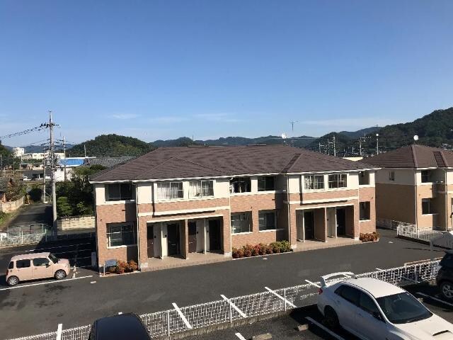 物件外観写真1　(外観写真（昼）)