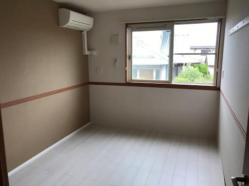 物件内観写真5　(北側洋室)