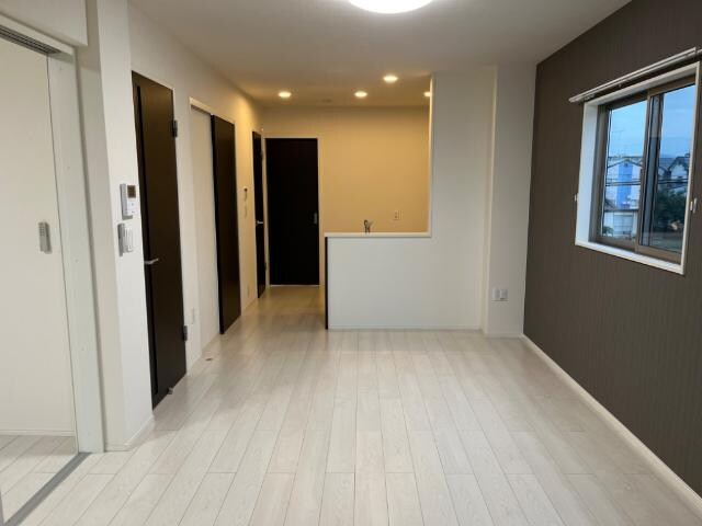 物件内観写真10　(リビング)