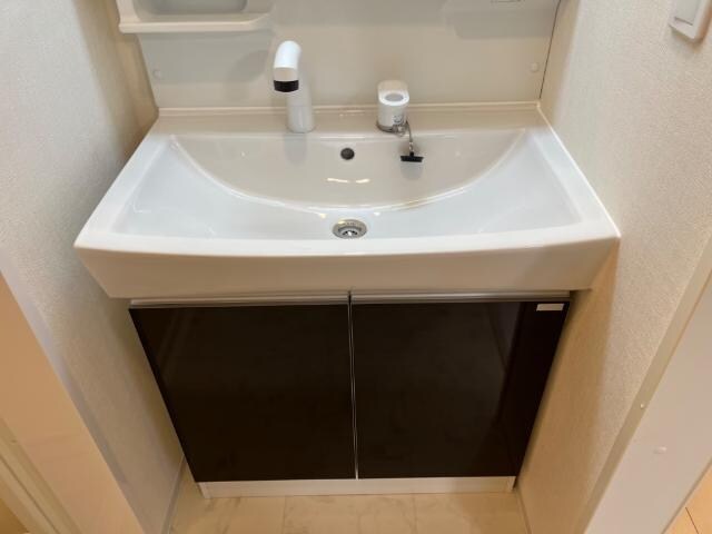物件内観写真14　(洗髪洗面化粧台)
