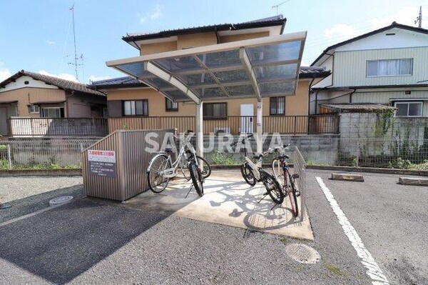 建物設備(駐輪場)