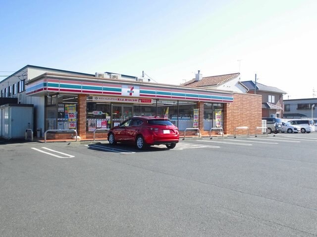 物件外観写真5　(セブンイレブンまで1000m)