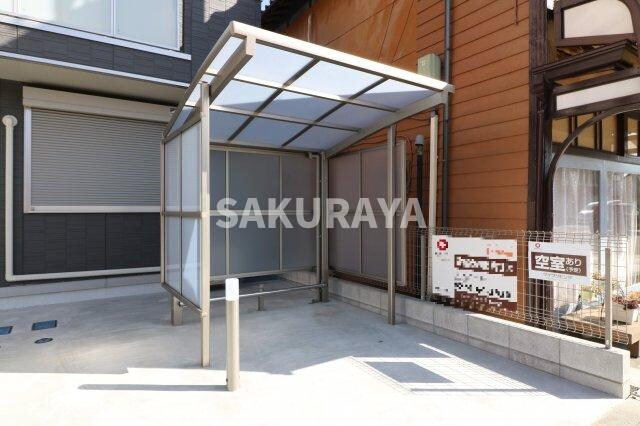 物件内観写真5　(駐輪場)