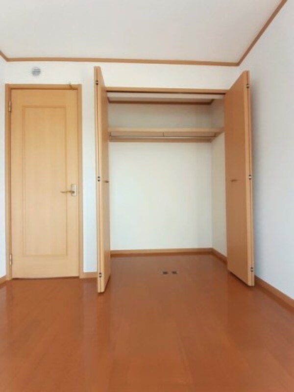 収納(こまごまとしたものを収納できそうですね)