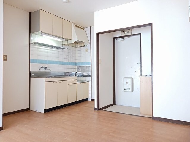 物件内観写真11　(内装です)