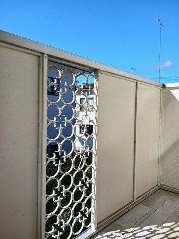 物件内観写真19　(開放的で明るい空間を演出してくれるバルコニーです)