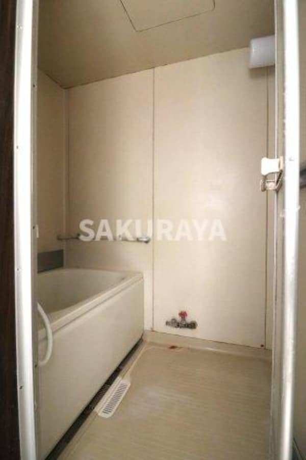 浴室(2021年撮影。現況と異なる場合がございます。)