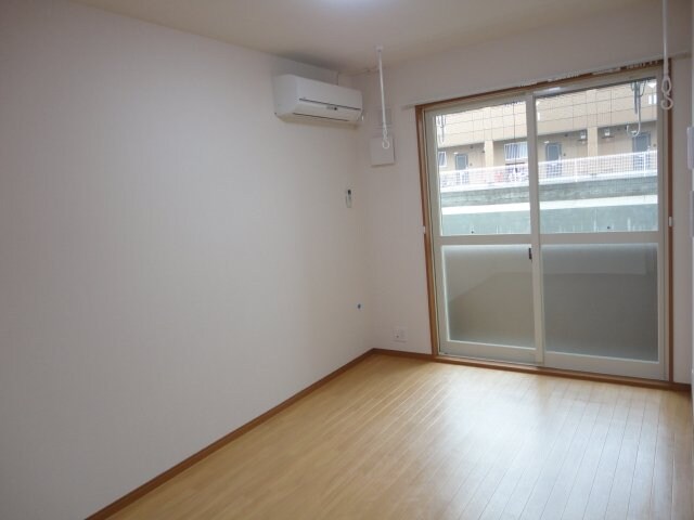 物件内観写真10　(リビング)