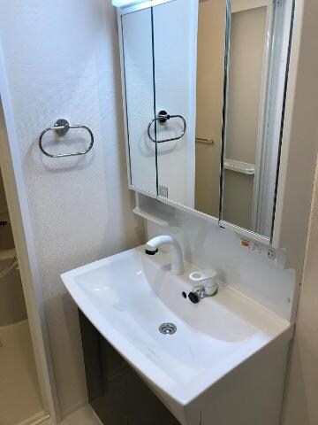 物件内観写真13　(洗髪洗面化粧台)