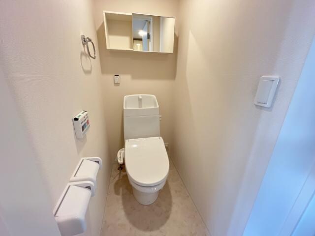 物件内観写真15　(トイレ)