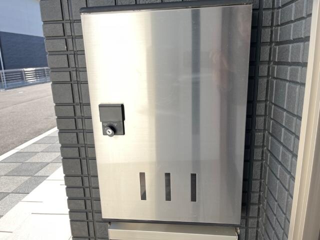 物件内観写真16　(宅配ＢＯＸ)