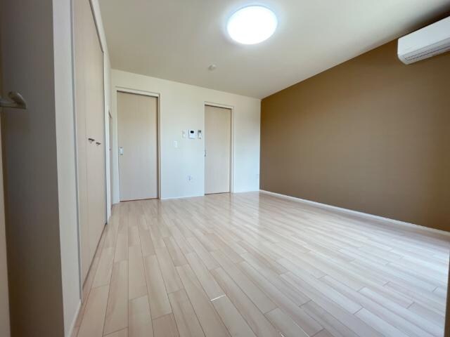 物件内観写真18　(室内)