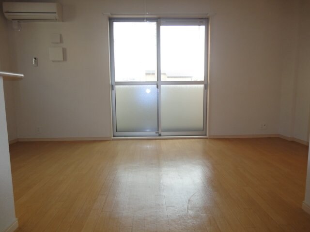 物件内観写真10　(リビング)