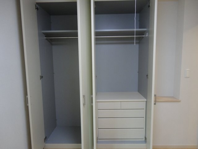 物件内観写真14　(クローゼット)