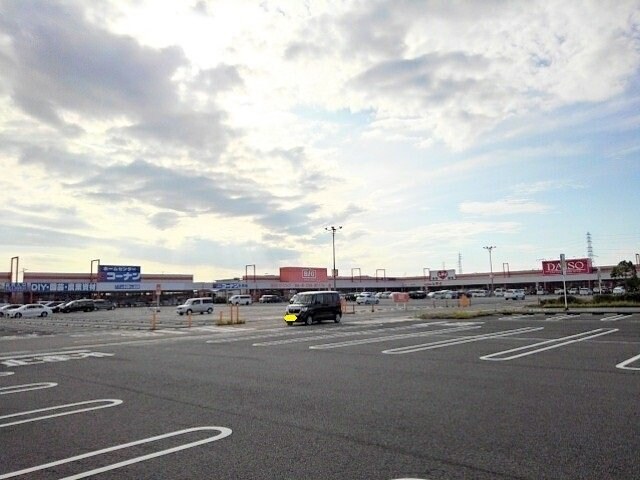 物件外観写真8　(イオンタウン多度津まで3300m)