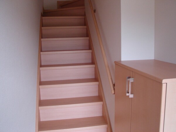 玄関(専用階段)