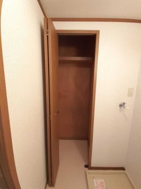 内装他
