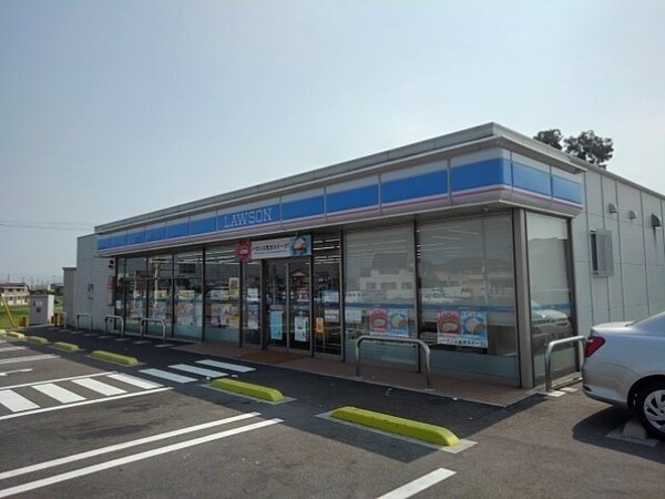 周辺環境(コンビニローソンまで800m)