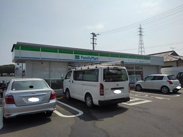 周辺環境(ファミリーマート丸亀山北町店まで500m)