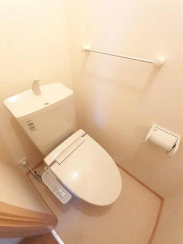 トイレ(清潔感のあるトイレです)