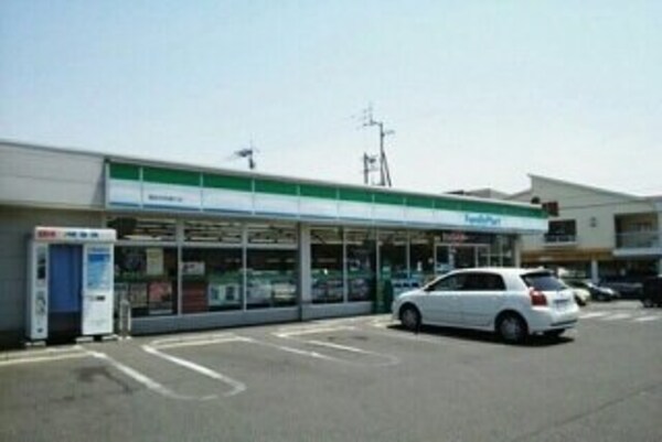 周辺環境(ファミリーマート高松中央通店様まで850m)