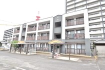 フィネス三条の外観写真