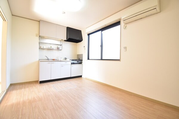居室(別部屋参照)
