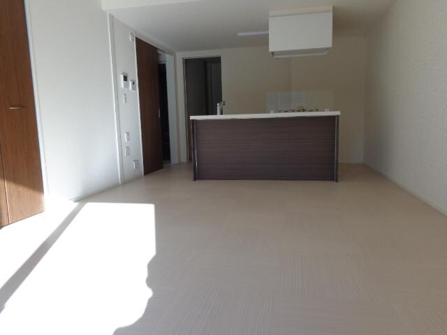 物件内観写真9　(リビング)