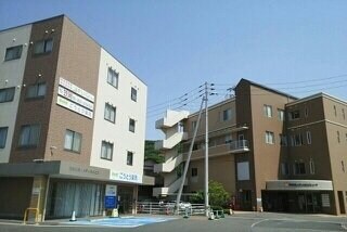 物件外観写真7　(西高松メディカルビルイーアさんまで800m)